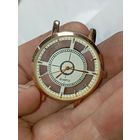 Кварцевые часы  . С рубля .