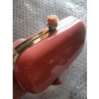 Клатч в виде чемоданчика , застежка - розочка.