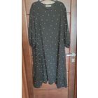 Интересное платье на 66-68 размер с жемчужинами белыми. Платье и в пир, и в мир. Очень достойно сидит на фигуре, качественная ткань, жемчужины не приклеены, а прибиты к ткани, не отваливаются.