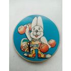 ЗНАЧОК ЗАЙЧИК СПОРТСМЕН