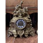 Часы каминные с боем . бронза