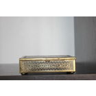 Металлическая шкатулка для бижутерии.