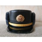 Фуражка сотрудников МВД РБ форменная из натуральной кожи комбинированная натуральной овчиной. Размер - 55.
