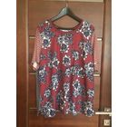 Стильная блуза Gina Laura на 60-64 размер. Блуза отличного качества, современная модель, ткань на спине и на рукавах очень мягкая и приятная на ощупь вискоза, передняя часть блузы выполнена из плотной