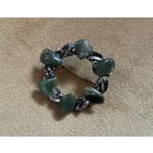 Брошь Венок Нефрит камень Англия винтаж