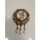Брошь, позолота, эмаль, жемчуг