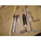 Шприц-маслёнка 2 шт. и ручная дрель времён СССР.С рубля.