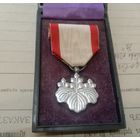 Старая Императорская Япония- "Орден восходящего Солнца"+оригинальный футляр, 1930- нач.1950г. Серебро.