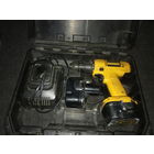 Шуруповёрт DeWalt 907 с кейсом 2 АКБ 12V оригинал.