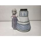 Юная дама. Чернильница. Старая Германия