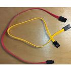 Интерфейсные жёлтый и красный кабеля SATA