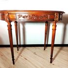 Кофейный столик.