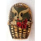 Брошь "Котенок в корзине", металл, эмаль, СССР