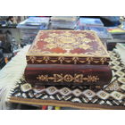 Шкатулка деревянная с инкрустацией 9х19х19 см.