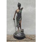 Статуэтка Фемида