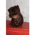 Фарфоро-фаянсовая статуэтка "Медведь", времён СССР, высота 11 см., скольчик по краю основания.