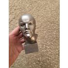 Бюст В. И. Ленина