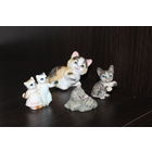 Декоративные статуэтки "Котики", 4 шт, у одного котика клеймо, Китай.