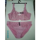 Комплект : бюстгальтер 100D (24DD) и трусики 24