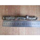 Старый большой шпингалет.