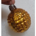 Игрушка ёлочная Шар Золотой рифлёный, стекло. СССР