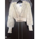 Куртка с капишоном р-р 44