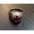 Винтажное кольцо перстень с камнем времен СССР диаметр 1.7 см вес 7 грамм