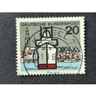 Германия 1964. Столицы земель Федеративной Республики Германия. Лайнер "Лихтенфельс" и церковь Святого Михаила в Гамбурге