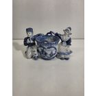 Пара детей. Delft. Голландия