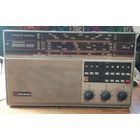 Радиоприёмник "Океан 222". Работает.