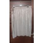 Стильная юбка Kiabi на 68-74 размер, красиво сидит на фигуре. Очень классная. Идеальное состояние, не ношена, не ношу юбки, но не удержалась от покупки такой замечательной юбки. Длина 78 см, ПОталии х