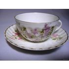 Продам изящную чашечку с блюдцем из тончайшего фарфора. Германия, 19 век. Клеймо: Carl Tielsch. Позолота. Оттенок цвета рисунка на чашке и блюдце немного отличается. Диаметр блюдечка - 130мм, высота ч