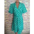 Классное платье ярко-зеленого цвета 52-54 размер в горох. Легкое, с пояском. Длина 112 см, ПОталии 54 см, ПОгруди 60 см(плюс выточка специально для груди). Отличное романтичное платье.