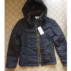 Куртка женская: новая, лёгкая, тёплая.