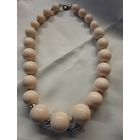 Бусы. Камень.