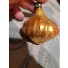 Елочная игрушка луковица