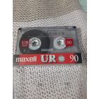 Кассета  maxell UR 90. D.J. DANCE HITS-96