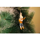 Ёлочная игрушка папье-маше, "Зайчик со сломанной рукой".