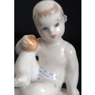 Фарфоровая статуэтка Девочка с апельсином. ЛФЗ. 1950-е г. г Из серии Счастливое детство