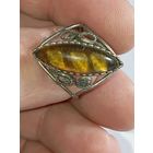 Кольцо с янтарем . Распродажа винтажный бижутерии с натуральными камнями .
