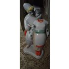 Редкая статуэтка Колечко Полонского ФЗ 1950-е гг.Автор В. Щербина. Высота 22.5 см.