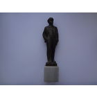 Статуэтка В.И.Ленин. скульптор Р.Посядо.