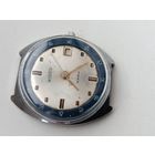 Часы Восток из СССР, баланс цел. Идут. Состояние оцениваете сами по фото.