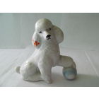 СТАТУЭТКА ПУДЕЛЬ С МЯЧОМ ДУЛЕВО.