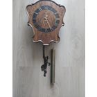 Часы настеныые гиревые