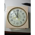 Будильник Янтарь