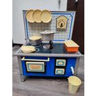 Металлическая игрушка ГДР, плита и посадка