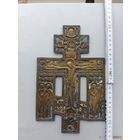 Ф-образный киотный крест распятие с Предстоящими 19 век.