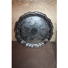 Мельхиоровый поднос, времён СССР, диаметр 37 см., клеймо МНЦ, Глухарь, знак качества.