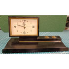 Настольные часы "Агат" в карболите . 100 %  рабочие !